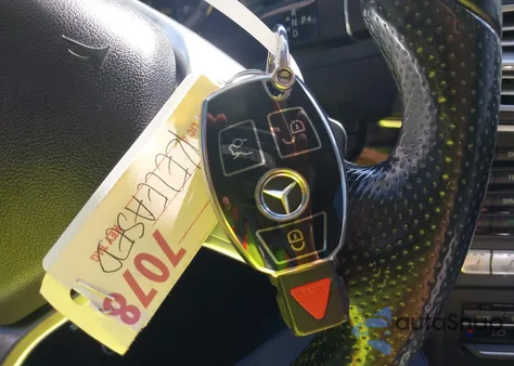 2014 Mercedes-Benz E 350 z USA, uszkodzony, nr VIN WDDKJ5KB0EF278800